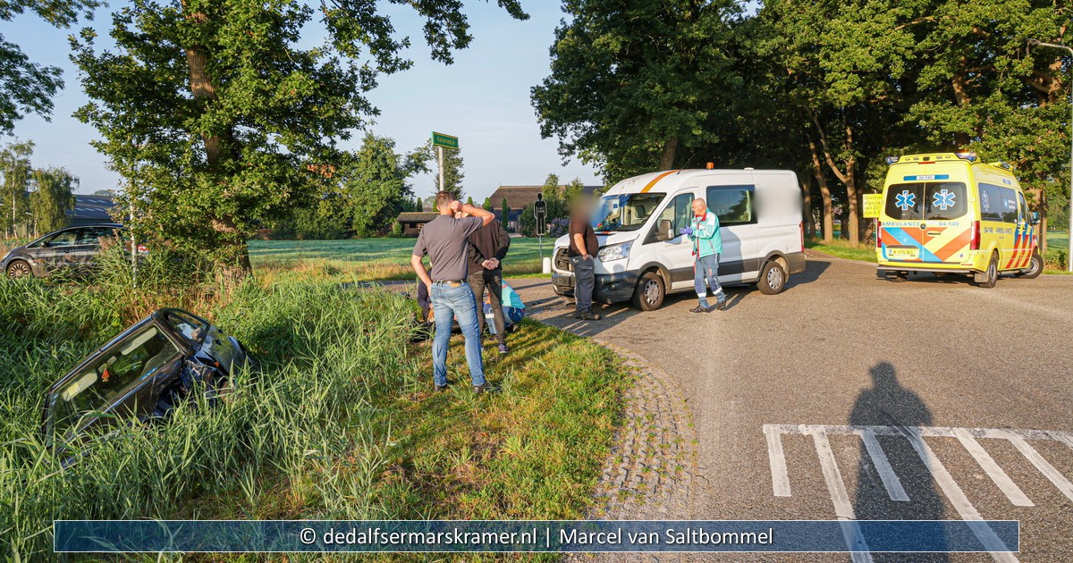 Aanrijding Stouwe-Koloniedijk in Vinkenbuurt