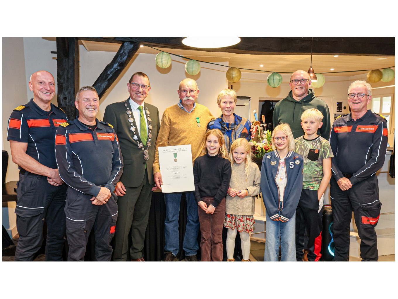 Siem Brasjen neemt na bijna 50 jaar afscheid van brandweer Balkbrug