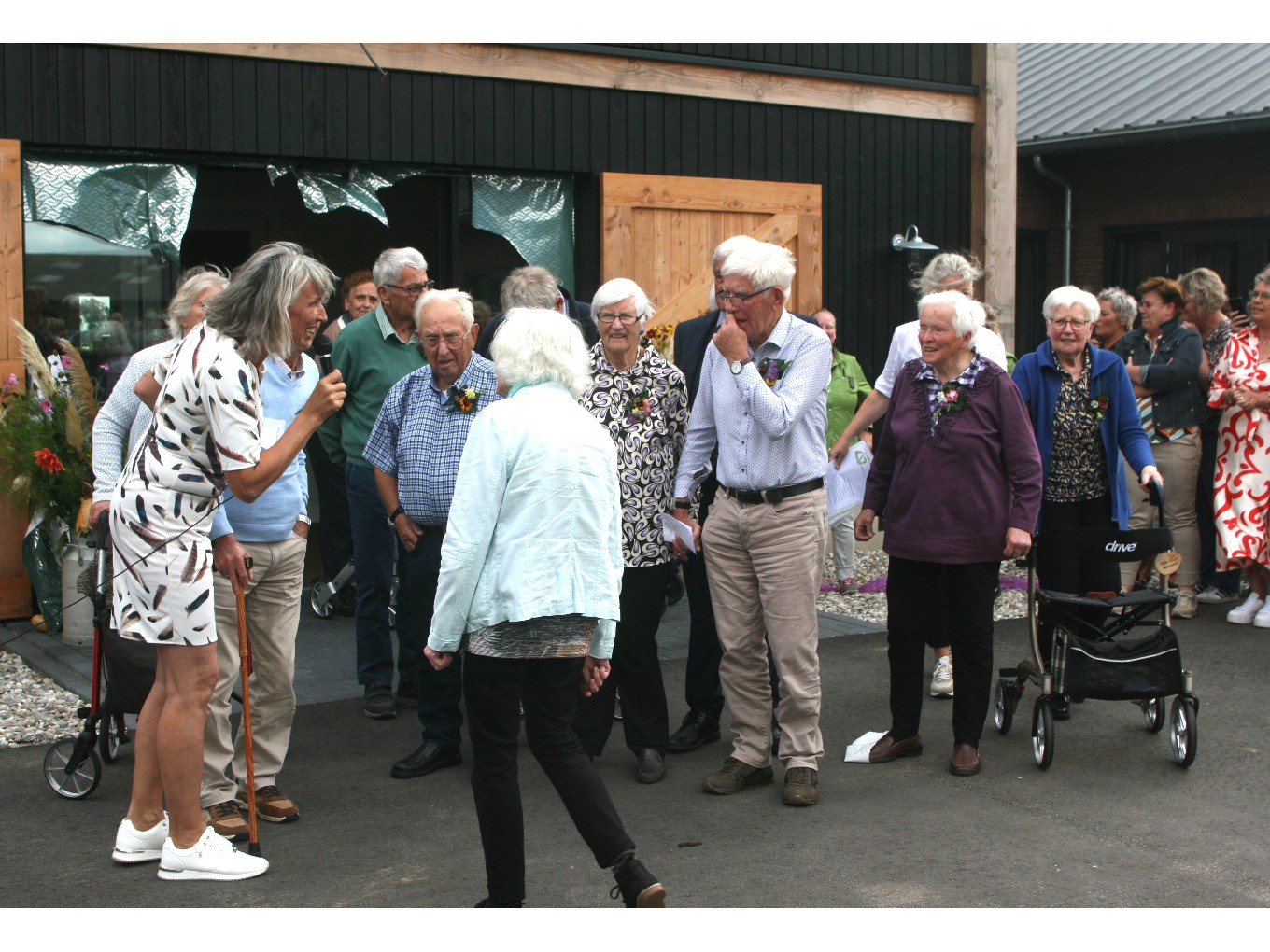 Veel belangstelling voor opening Damhoeve Buiten Gewoon Wonen in Hoonhorst