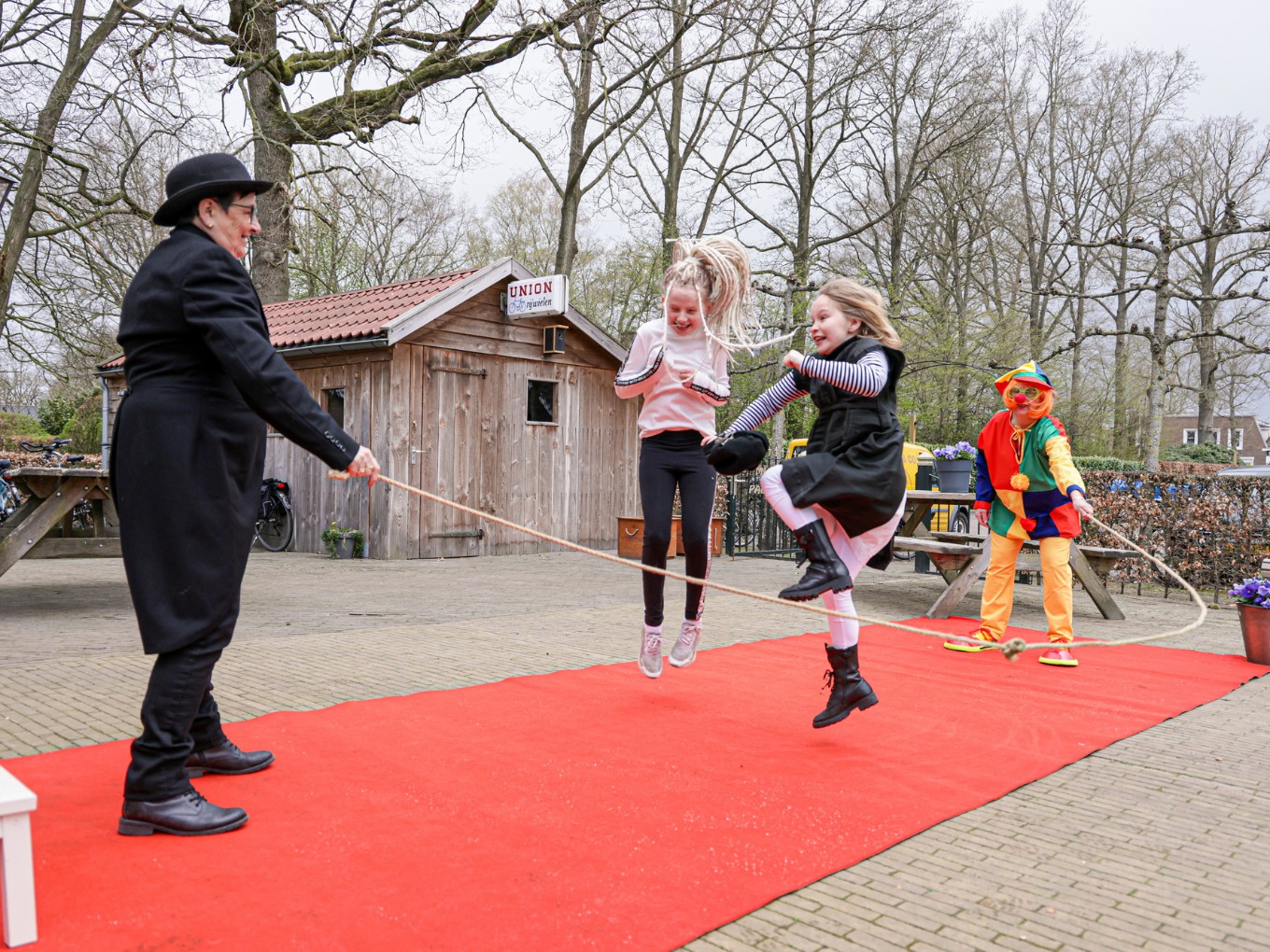 Kinderburgemeester opent speelse expositie bij Museum Palthehof Nieuwleusen