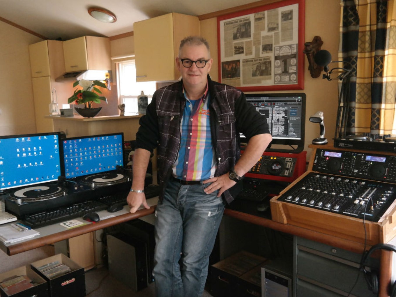 Johan Brinkman viert 45-jarig jubileum als DJ