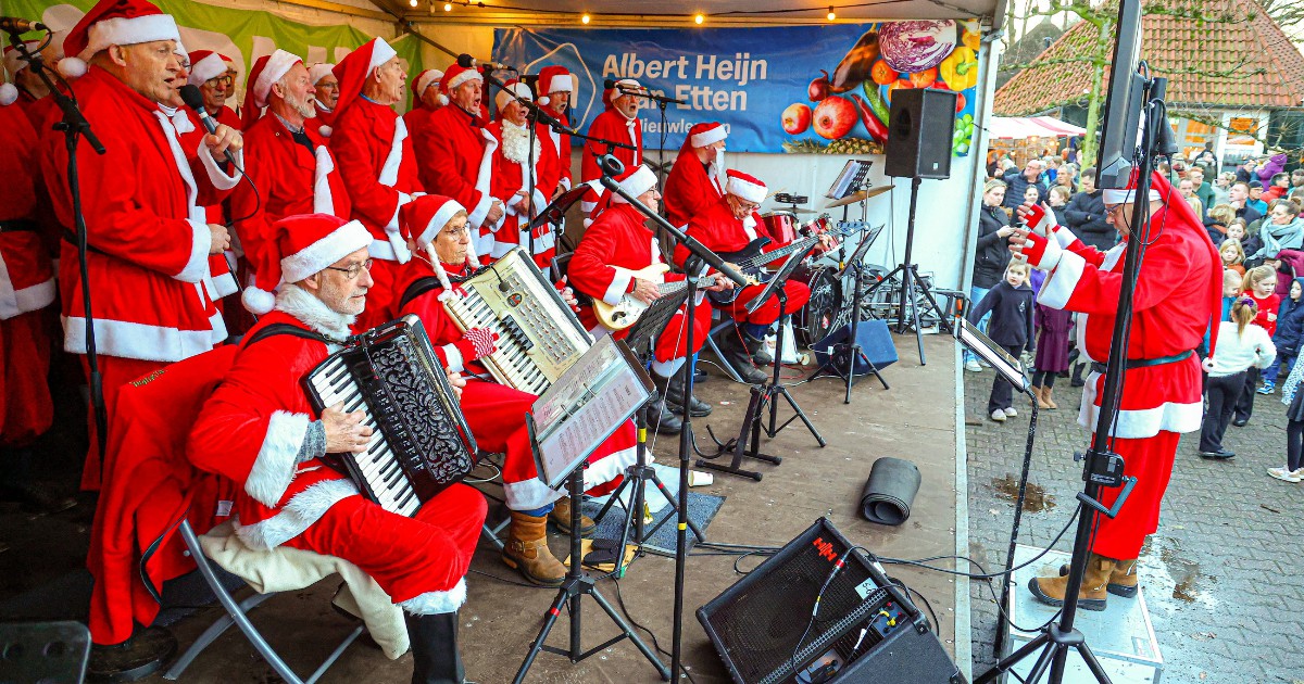 Levende kerststal bij Kerstmarkt Nieuwleusen