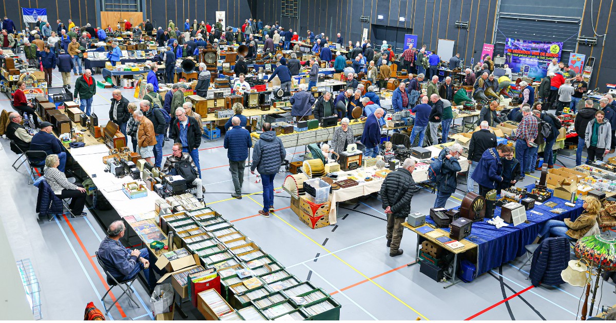 Vintage en Techniekbeurs in kulturhus De Spil in Nieuwleusen