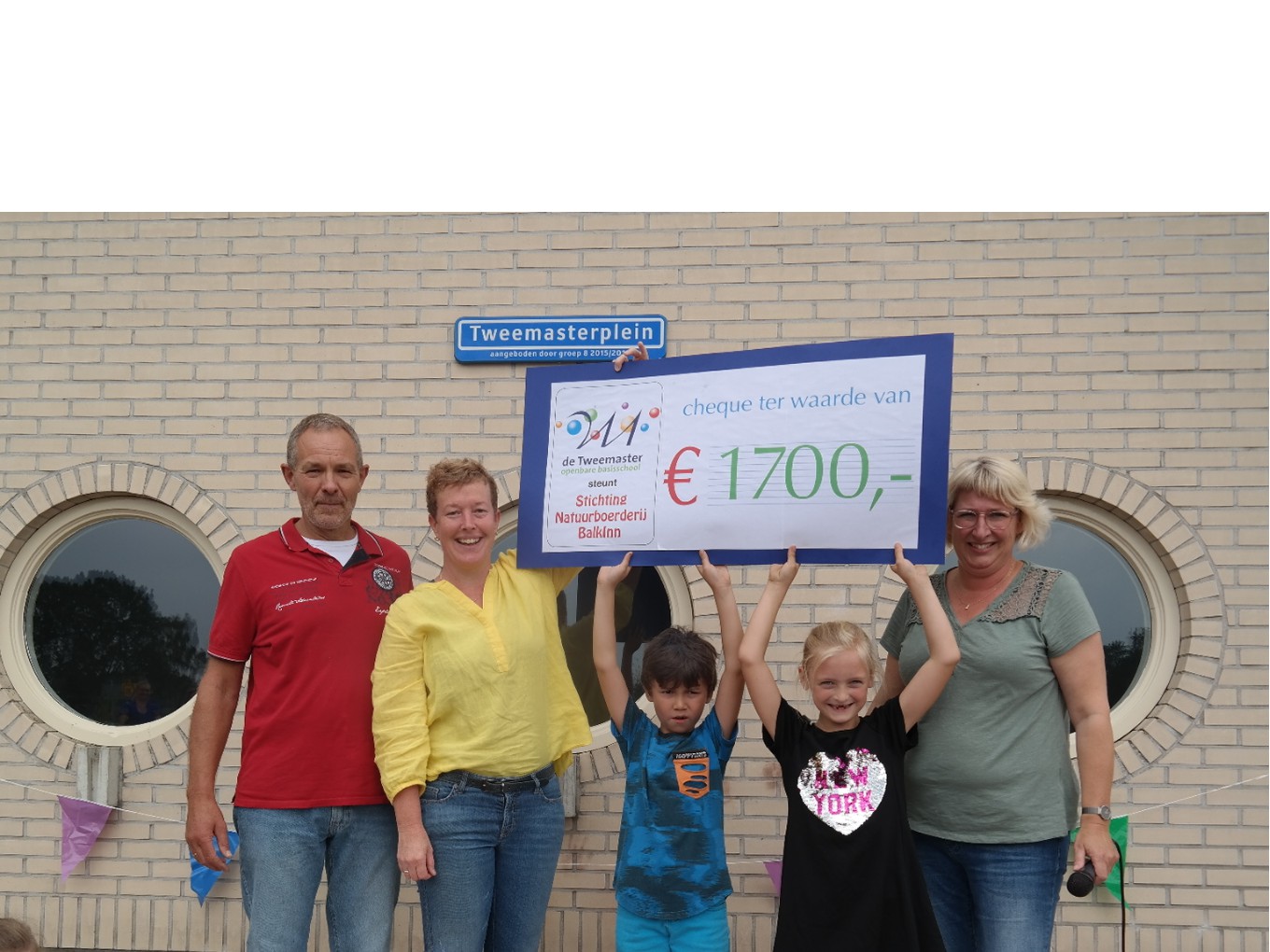 OBS De Tweemaster loopt 1700 euro bijeen voor natuurboerderij Nieuwleusen