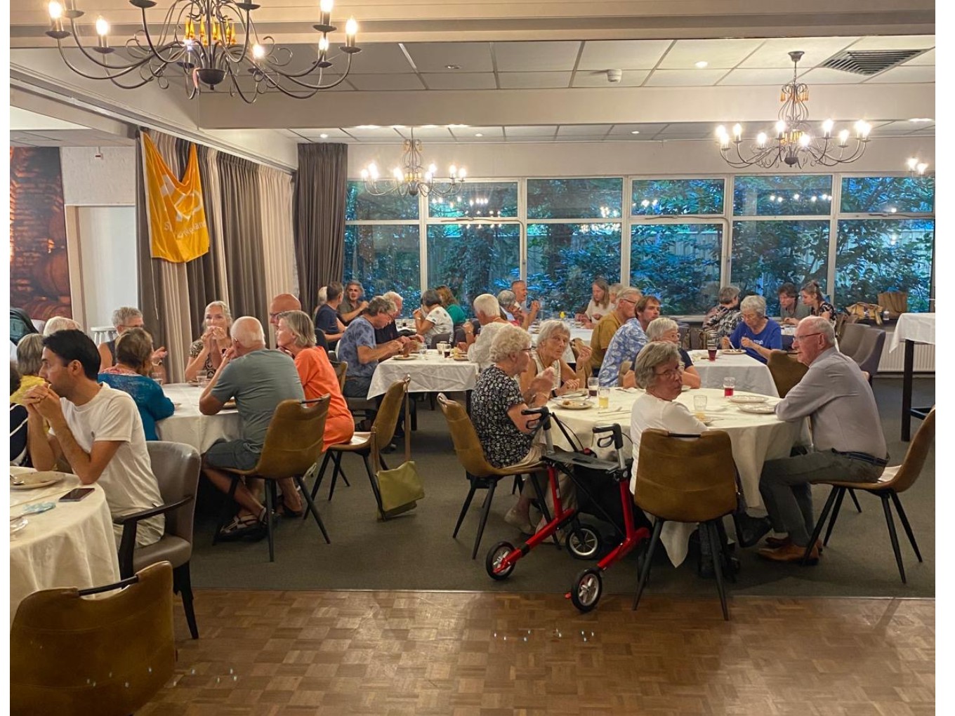 Benefietdiner ALS-team Dalfsen levert 1.400 euro op