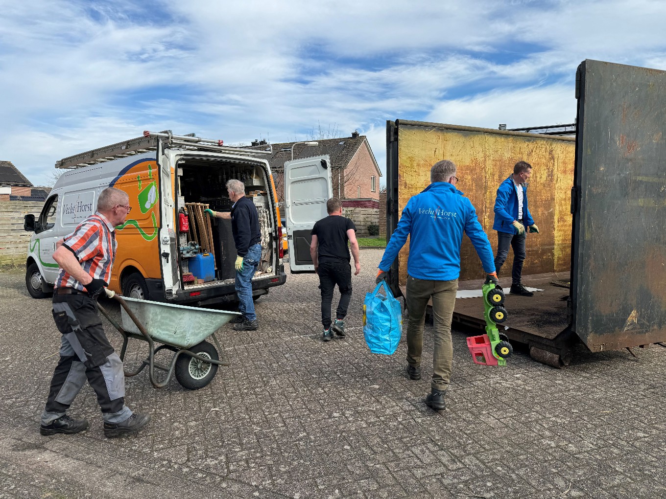 Geslaagde opruimactie met buurtbewoners Ankummer Es tijdens NLdoet