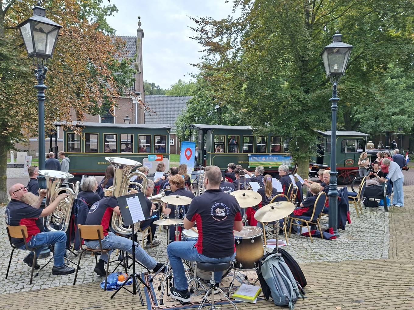 Muzikale klanken en gezelligheid tijdens Proef Dalfsen