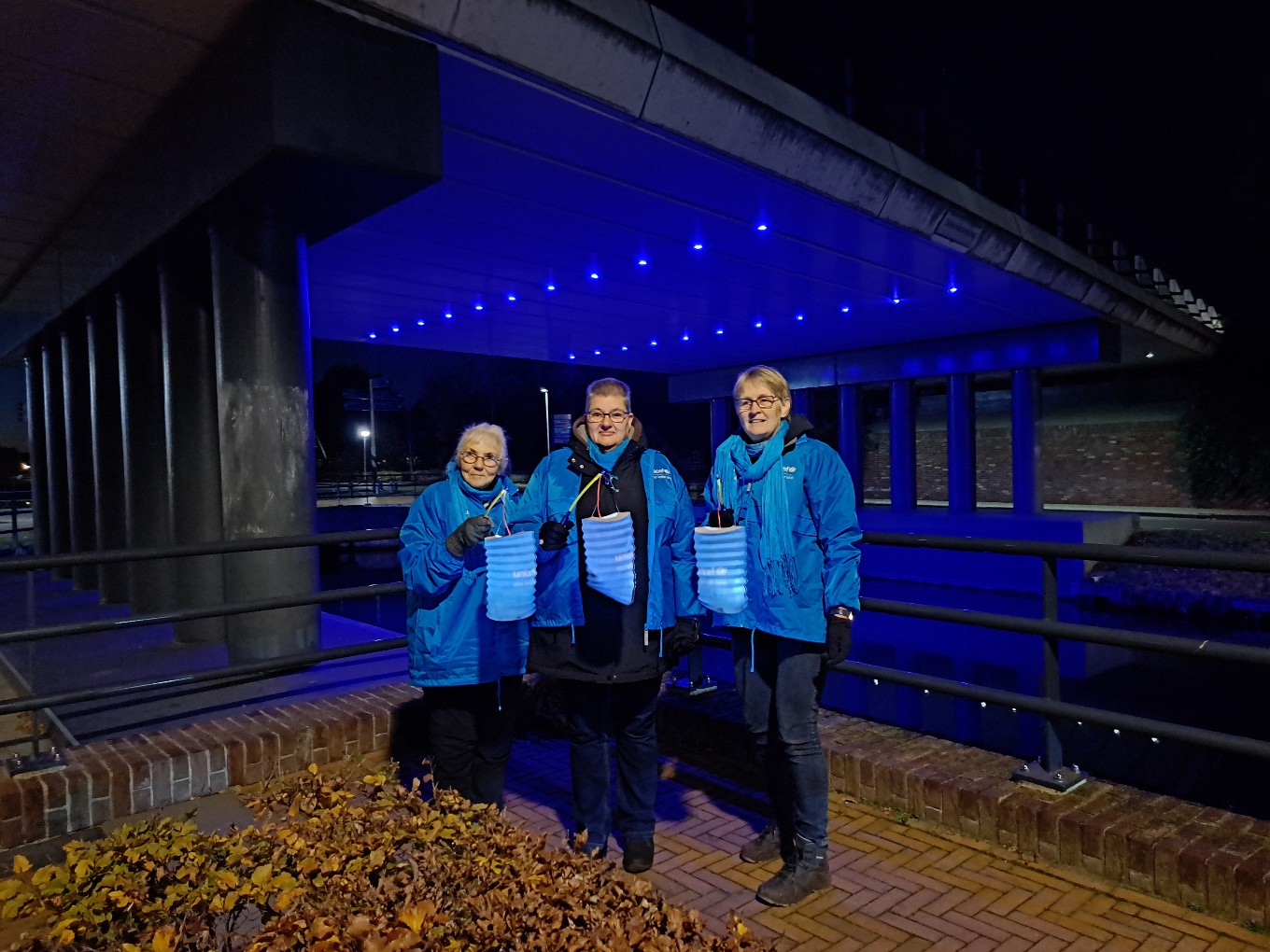 Actie Unicef: Blauwe Bogenbrug en Sukerbietenbrug extra in het licht