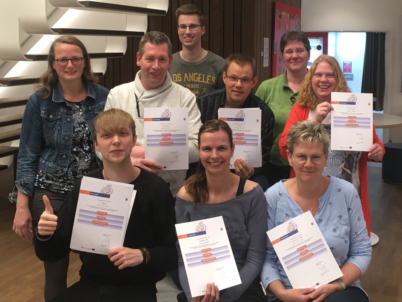 Dertien nieuwe EHBO’ers erbij in Nieuwleusen