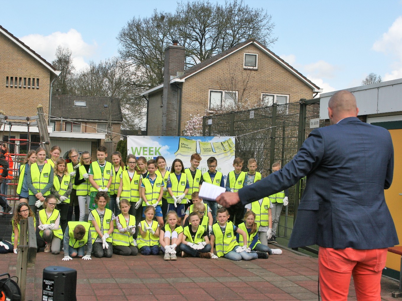 Leerlingen in actie tegen zwerfvuil