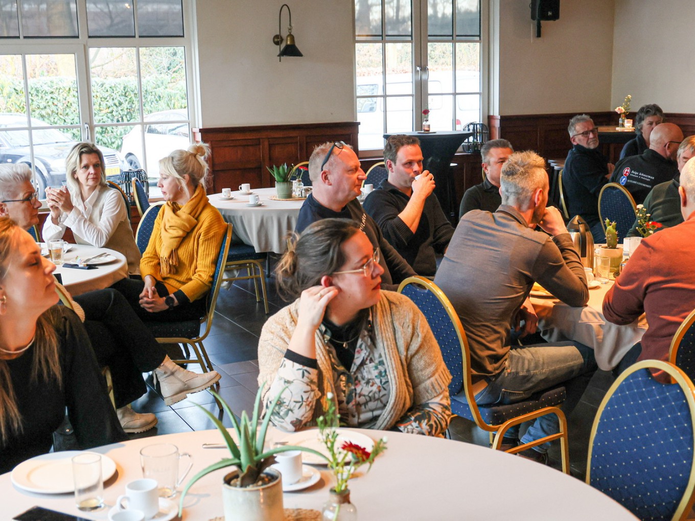 Ondernemers Actief Nieuwleusen samen aan het ontbijt