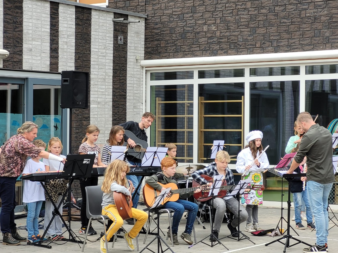Basisschool De Spiegel viert feestje voor 10-jarig jubileum