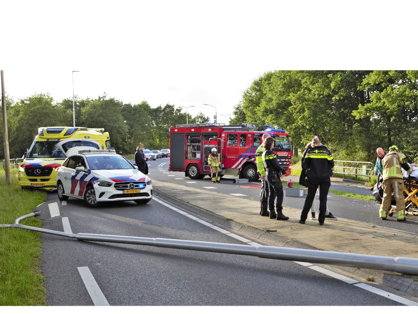 Uitgebreide 112-dag op evenemententerrein in Lemelerveld