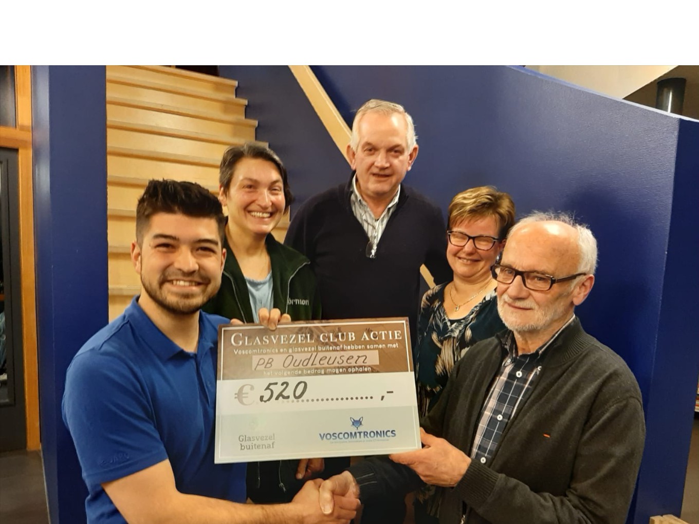 Plaatselijk Belang Oudleusen ontvangt cheque