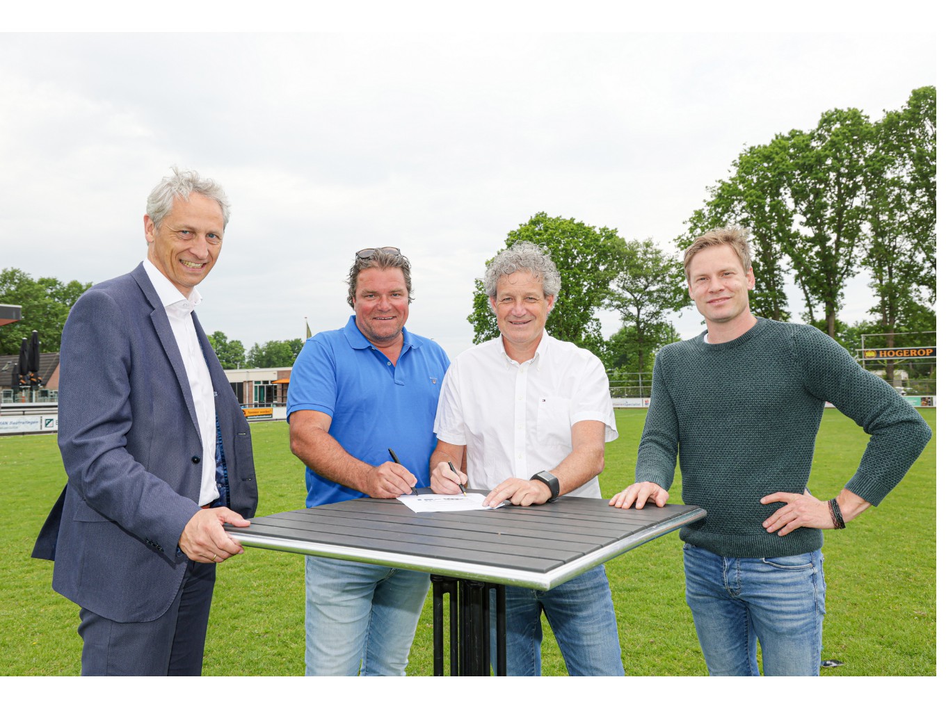 Dalfser voetbalverenigingen kiezen voor ledverlichting van OVI