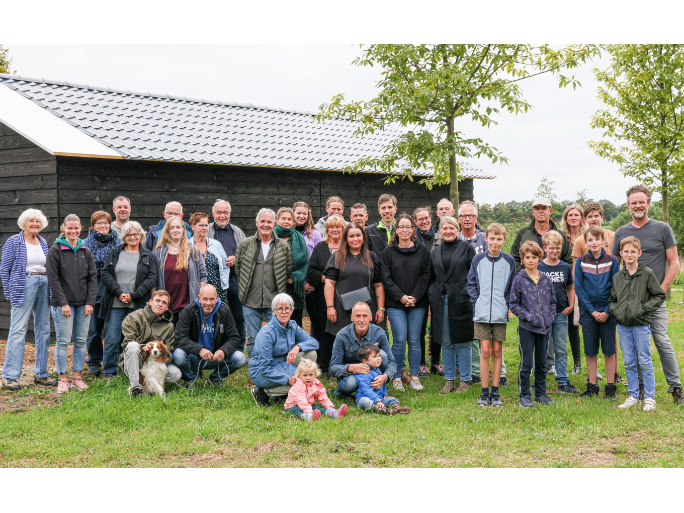 Buurtvereniging Meeleweg uit Nieuwleusen heeft nu eigen ‘Praathuis’