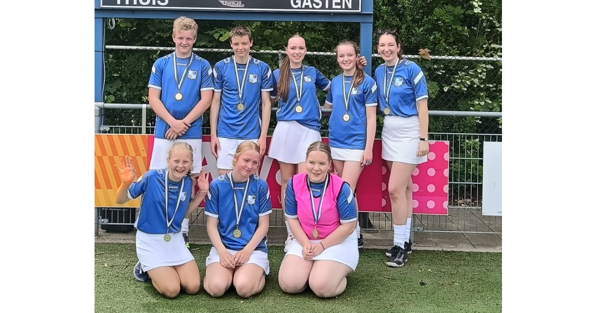 Team J1 van d’Ommerdieck Nieuwleusen kampioen