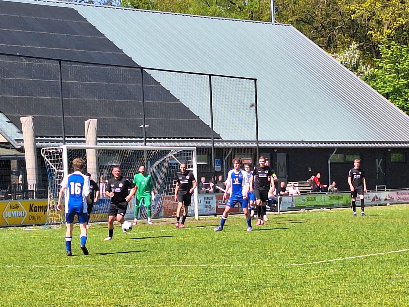 VV Hoonhorst blijft meedoen voor promotie