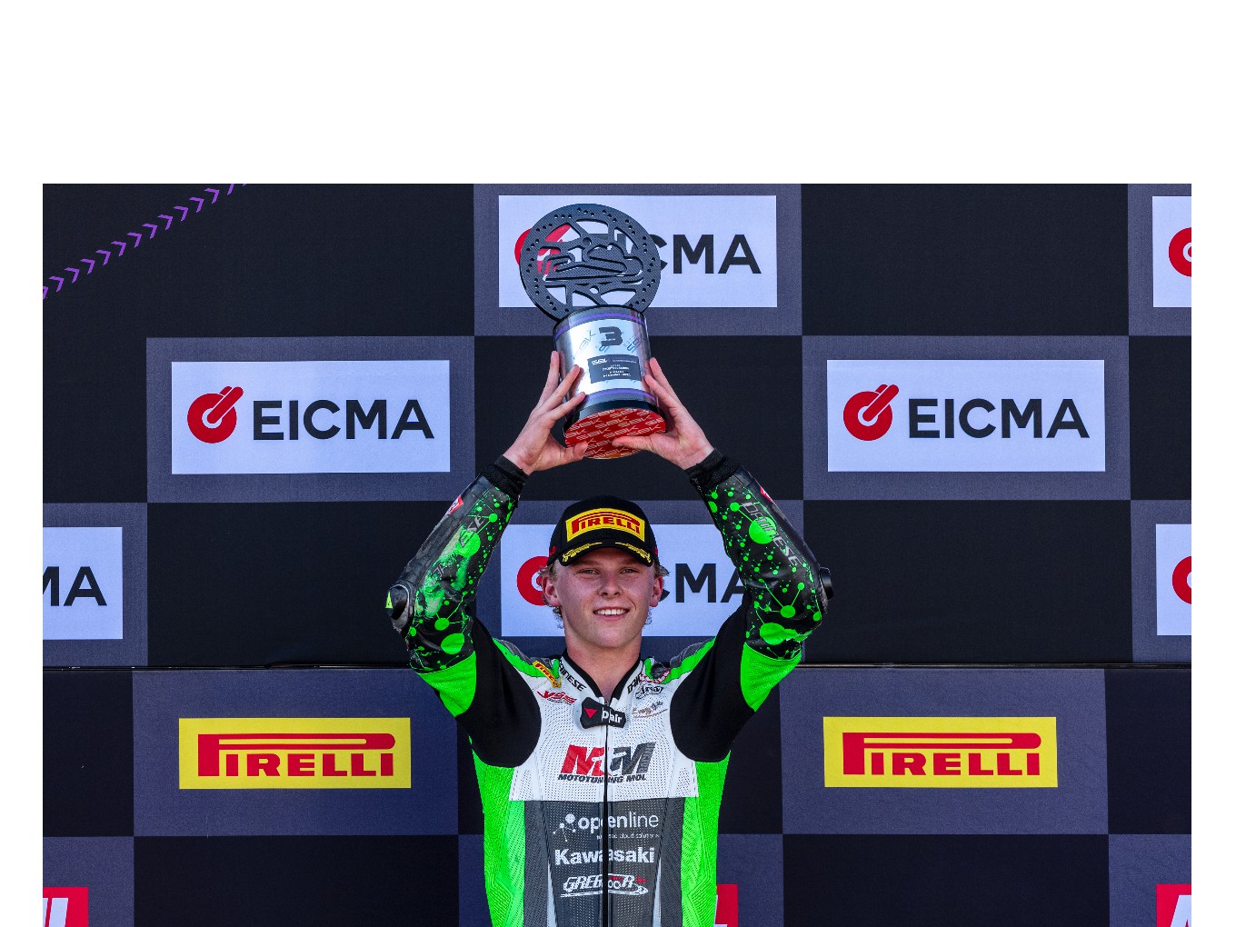 Loris Veneman op het podium.