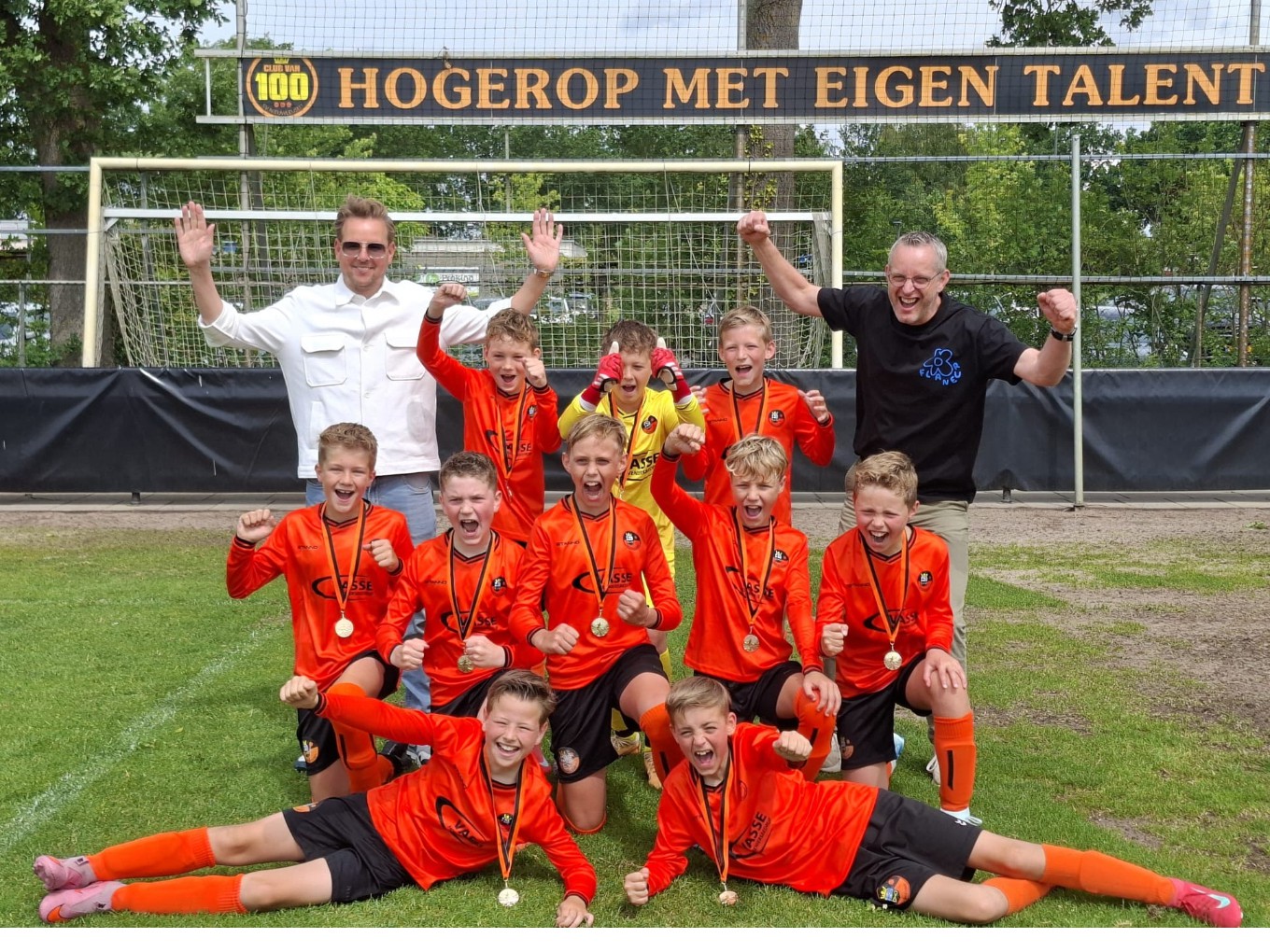 S.V. Nieuwleusen JO11-1 kampioen 1e klasse