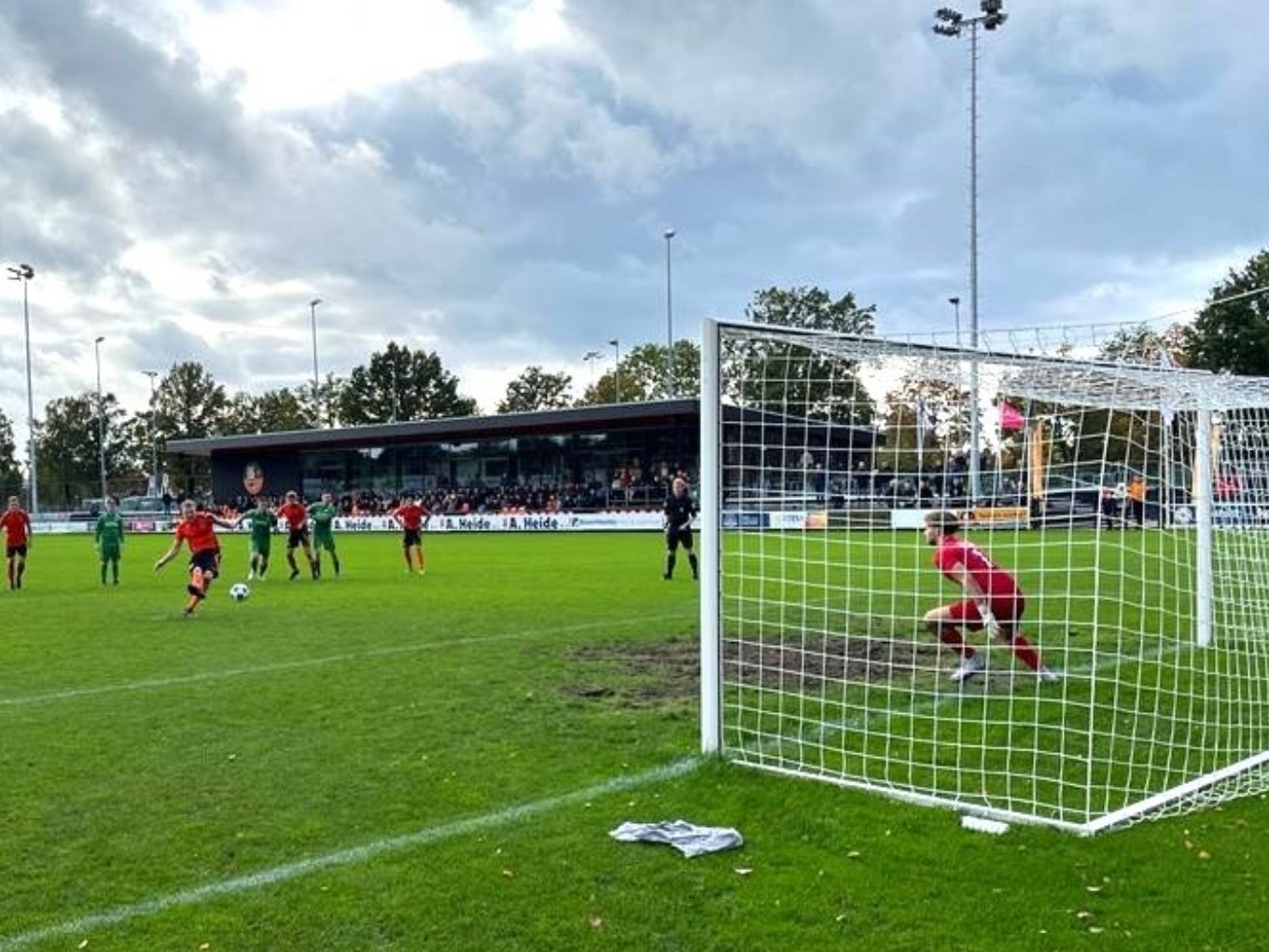 S.V. Nieuwleusen wint van V.V. Dieren