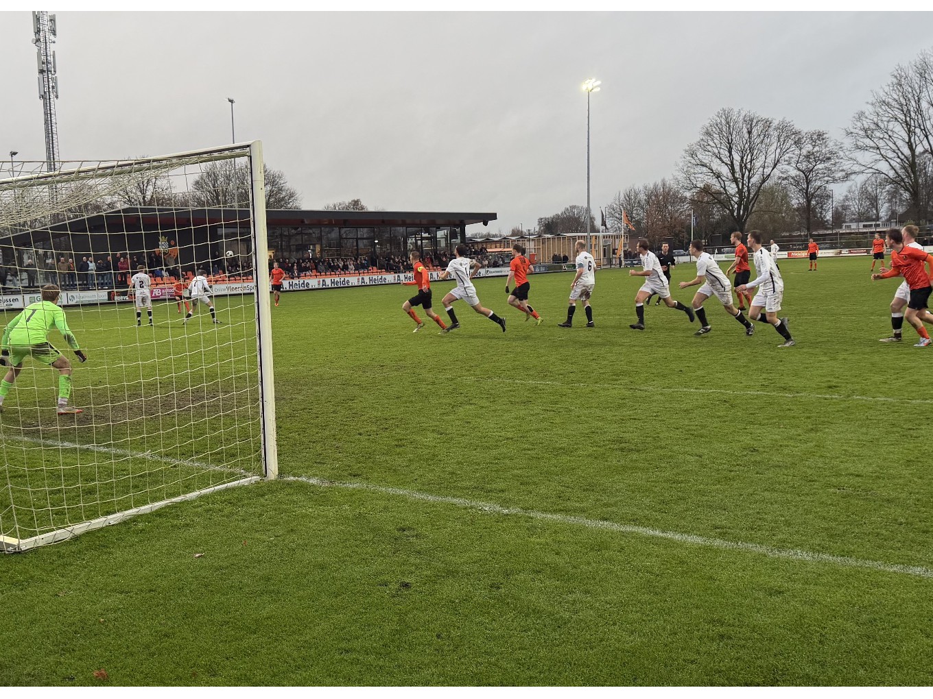 S.V. Nieuwleusen gaat onderuit tegen Stevo