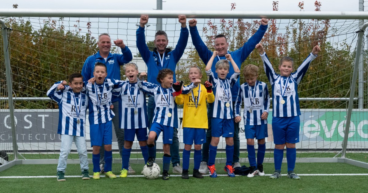 Team USV Nieuwleusen JO10-1 kampioen