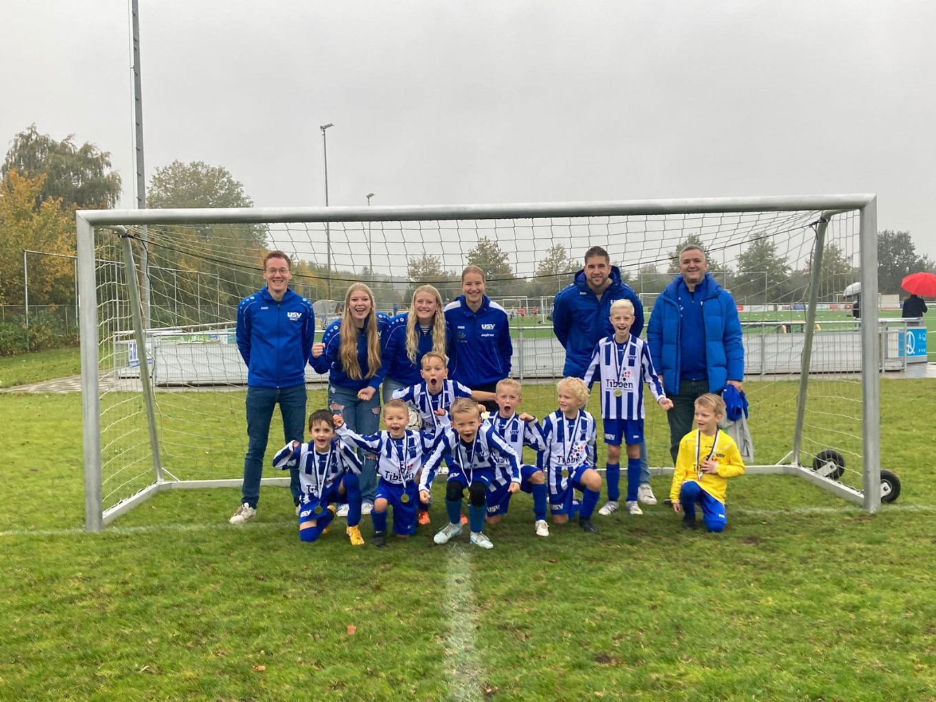 USV JO8-1 en USV JO10-1 kampioen