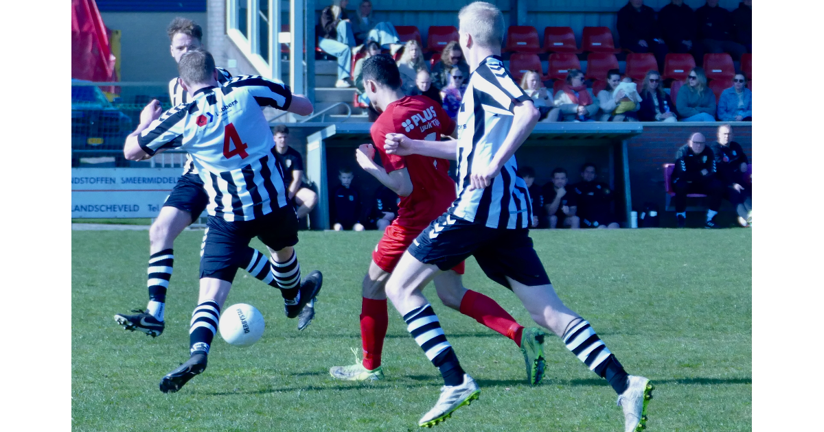 USV Nieuwleusen neemt puntje mee uit Schoonebeek