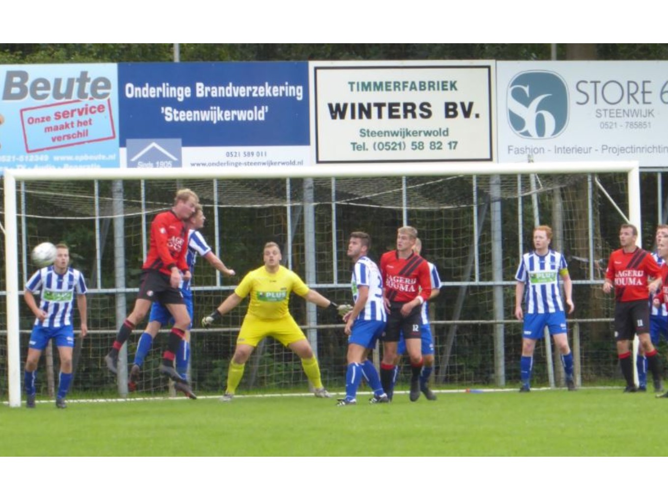 USV Nieuwleusen speelt weinig geïnspireerd in Steenwijkerwold
