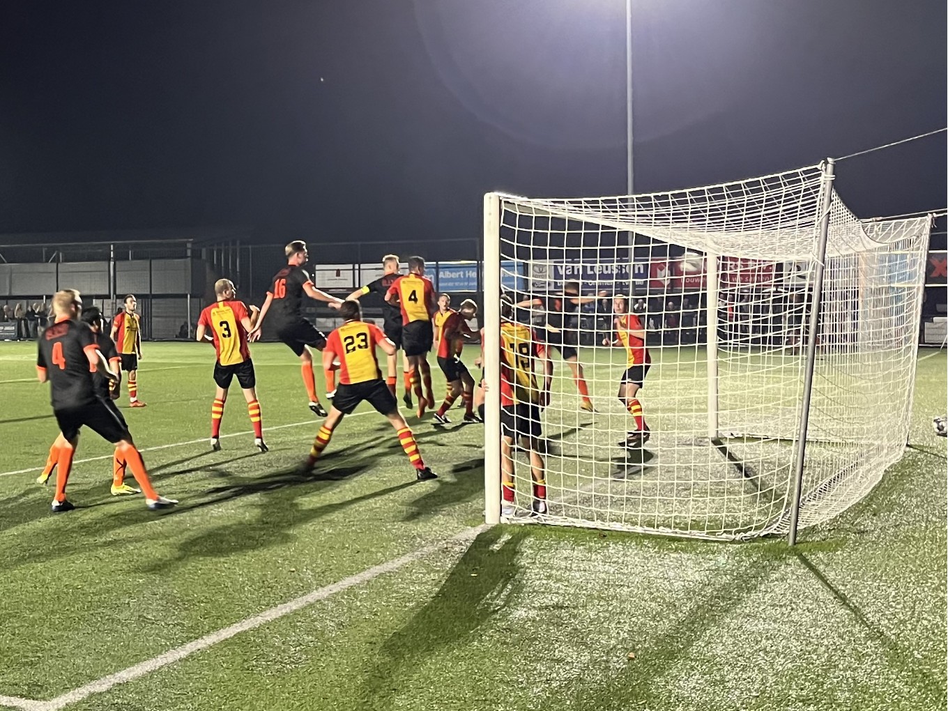 S.V. Nieuwleusen wint derby van SV Dalfsen