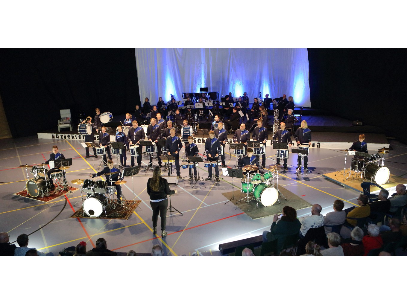 Polyhymnia vult sporthal weer met muziek