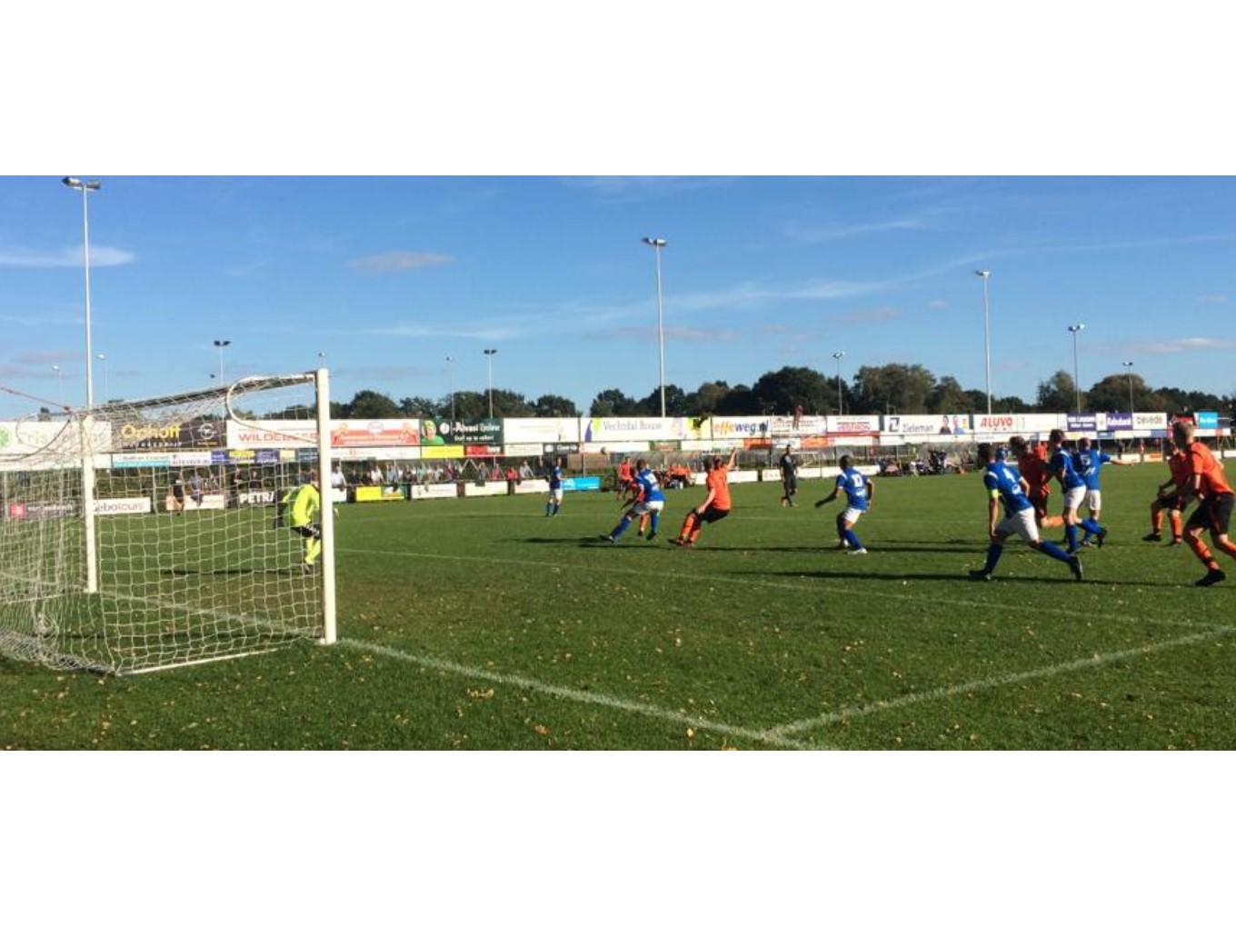 S.V. Nieuwleusen wint thuiswedstrijd van Hoogeveen
