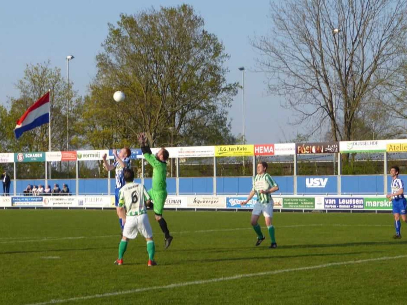 Futloos USV Nieuwleusen verliest van Oldemarkt: 0-3