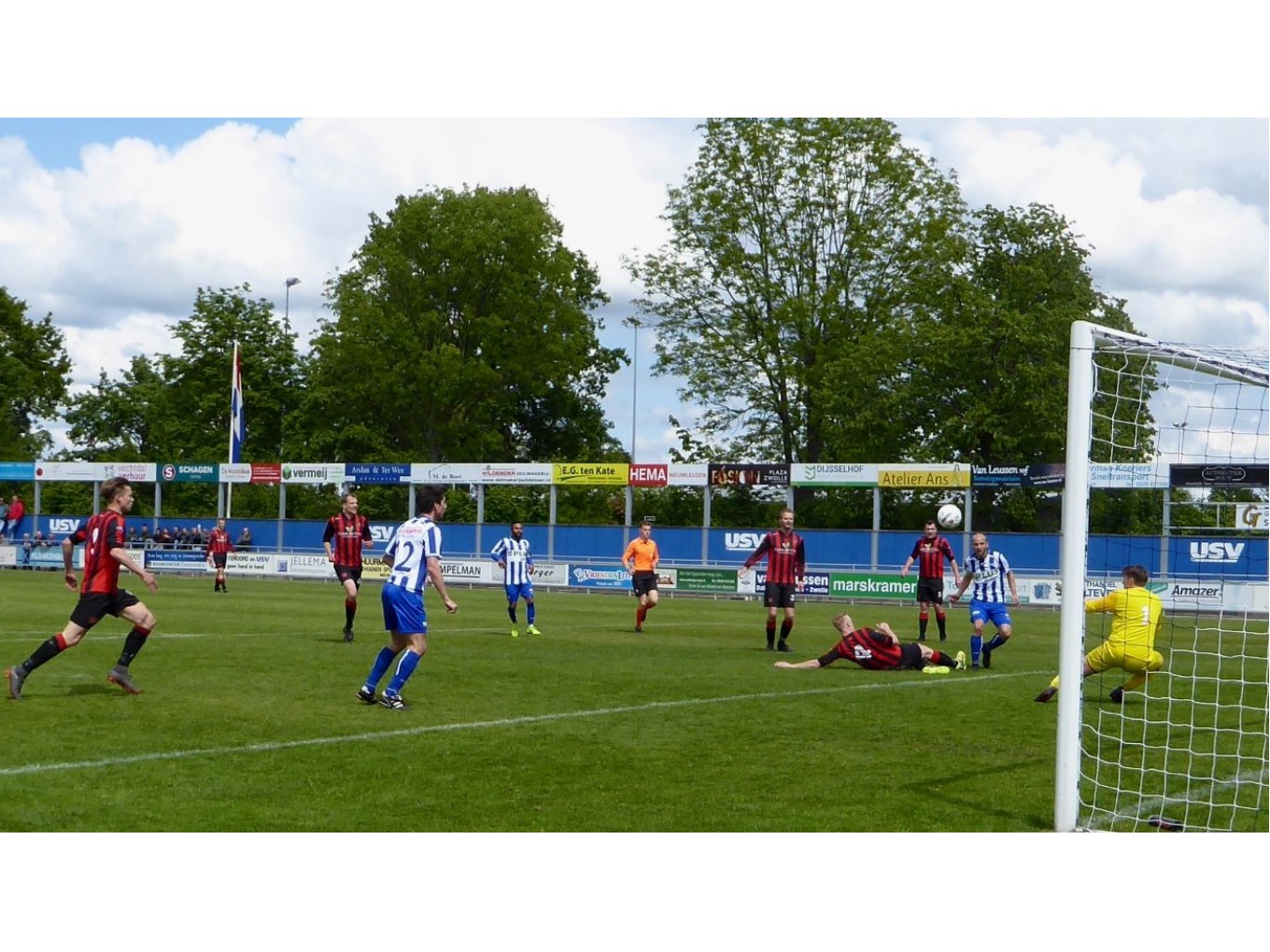 USV veel sterker dan Read Swart (2-0)