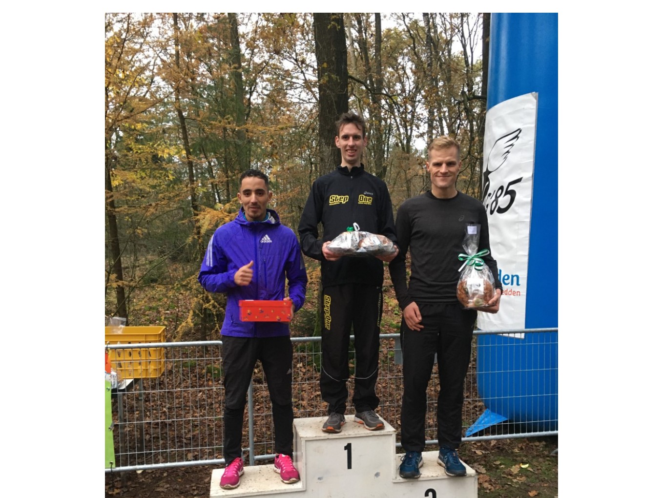Records bij Zwarte Dennen Cross in Punthorst