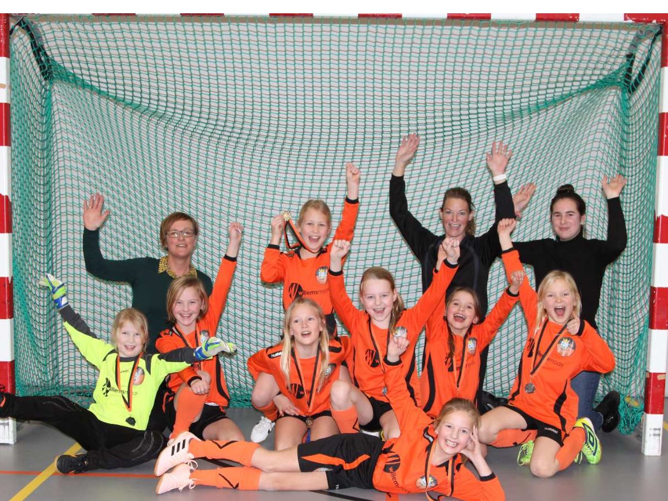 S.V. Nieuwleusen meisjes onder 9 zaalkampioen