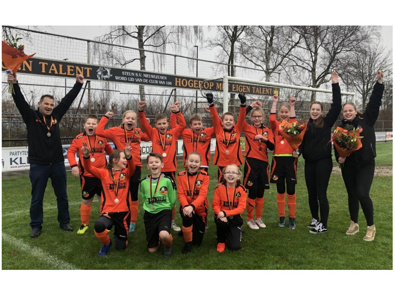 Team S.V. Nieuwleusen JO11-2 kampioen