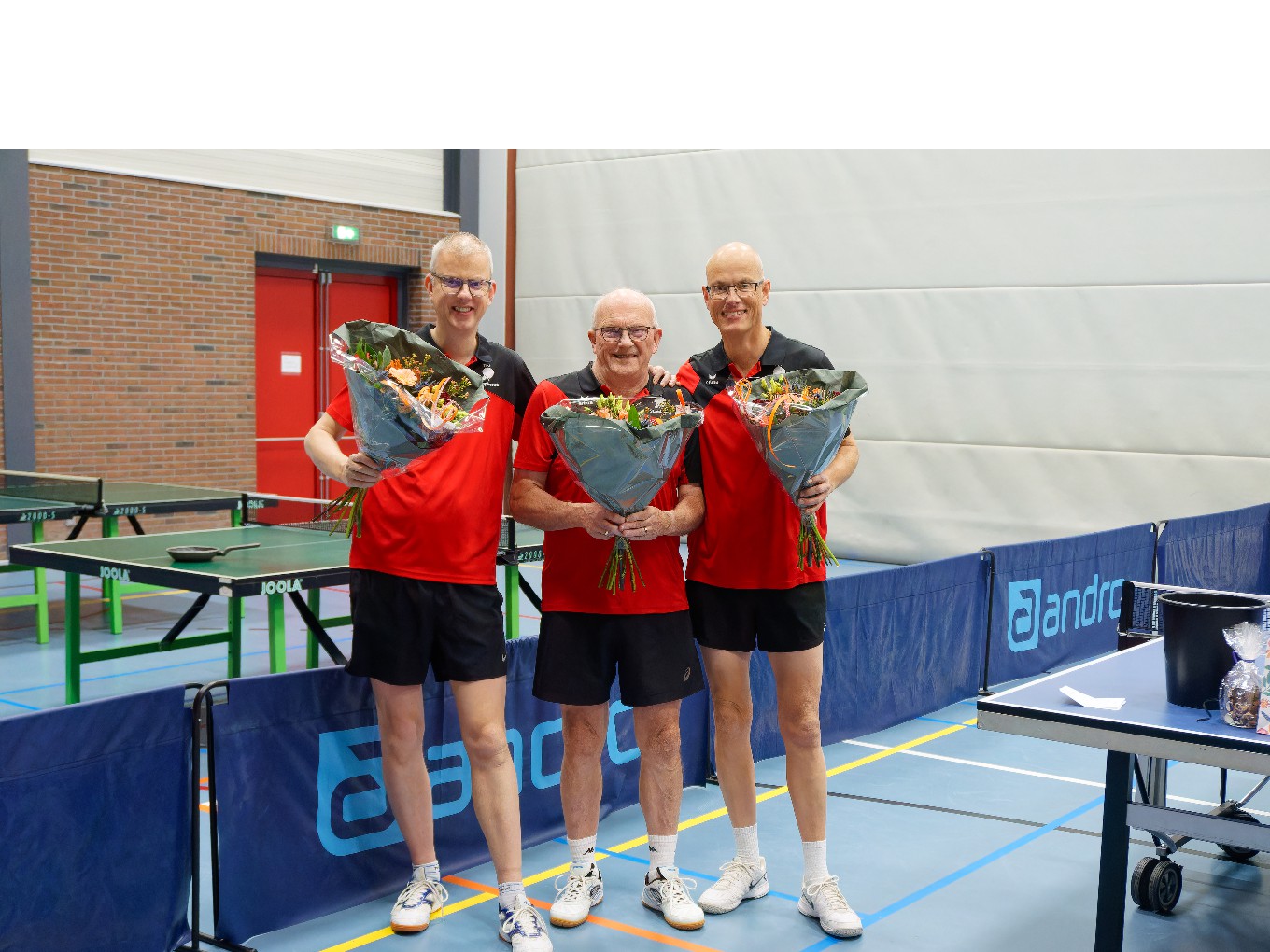 Tafeltennisvereniging Staphorst huldigt kampioensteams