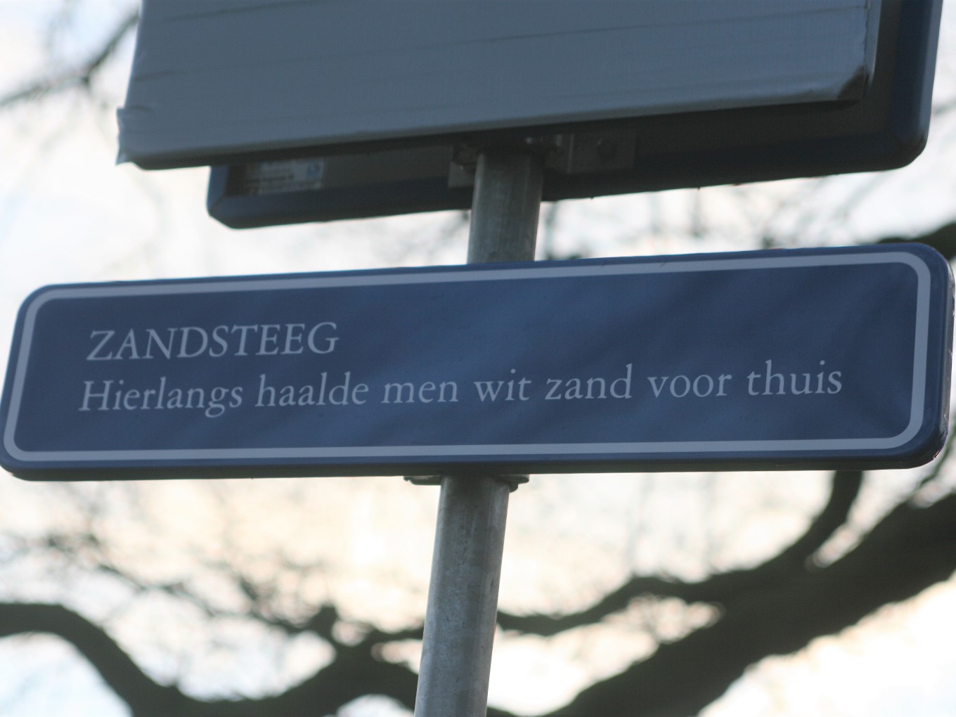 Holleweg in Oudleusen is voor even Zandsteeg