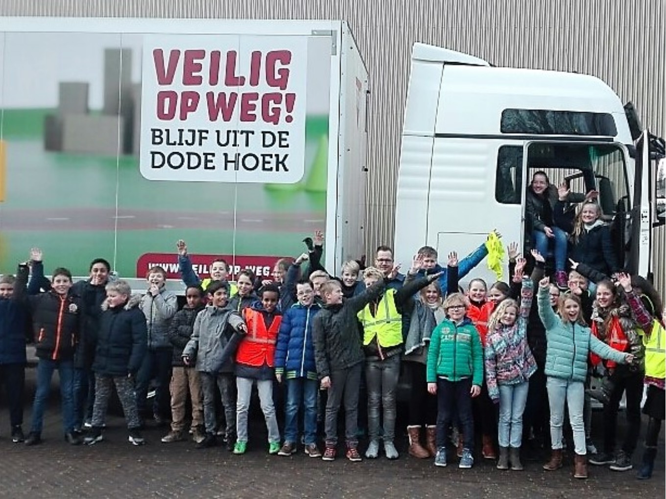 Leerlingen Bonte Stegge Dalfsen leren over ‘dode hoek’