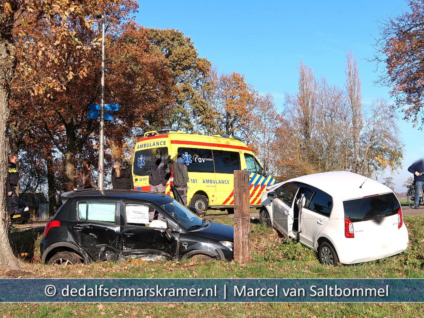 Aanrijding met twee personenauto's Oudleusen