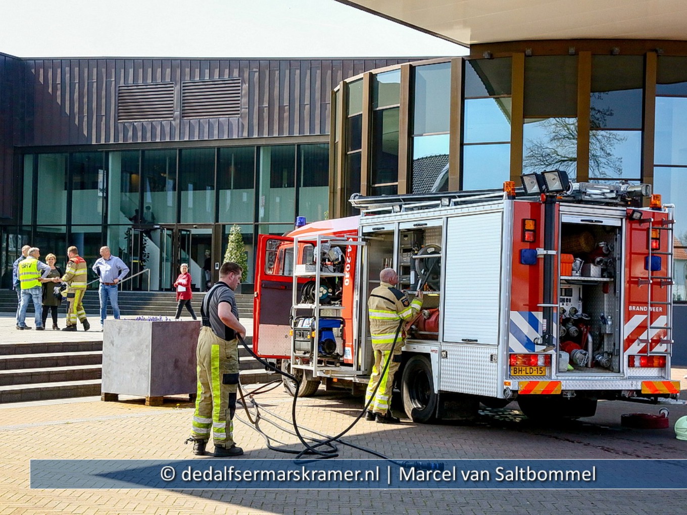 Evacuatie na brand in gemeentehuis Dalfsen