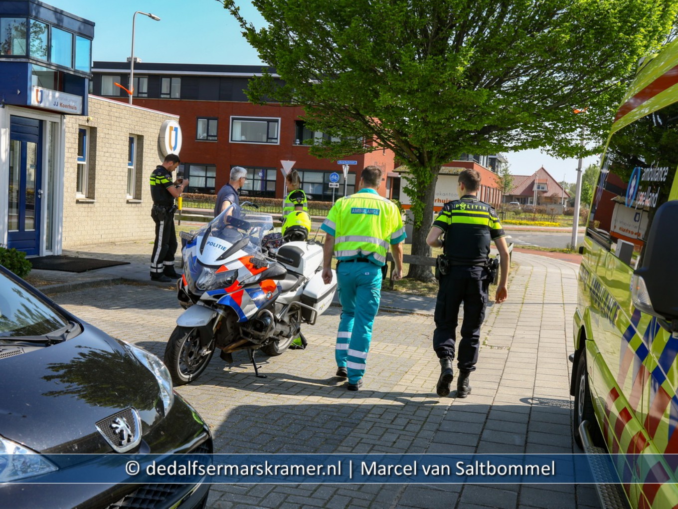 Fietsster gewond na ongeval op de rotonde Burg. Backxlaan