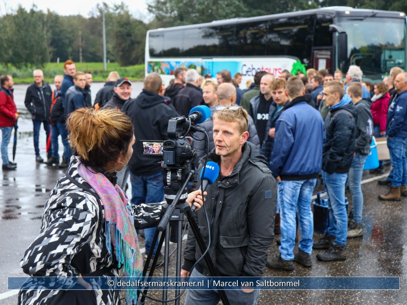 Boeren vertrekken vanaf De Lichtmis richting Den Haag