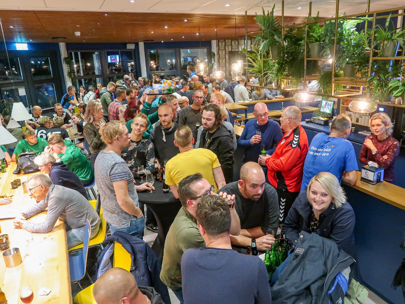 Eerste Bokbierfietstocht in Nieuwleusen valt in de smaak