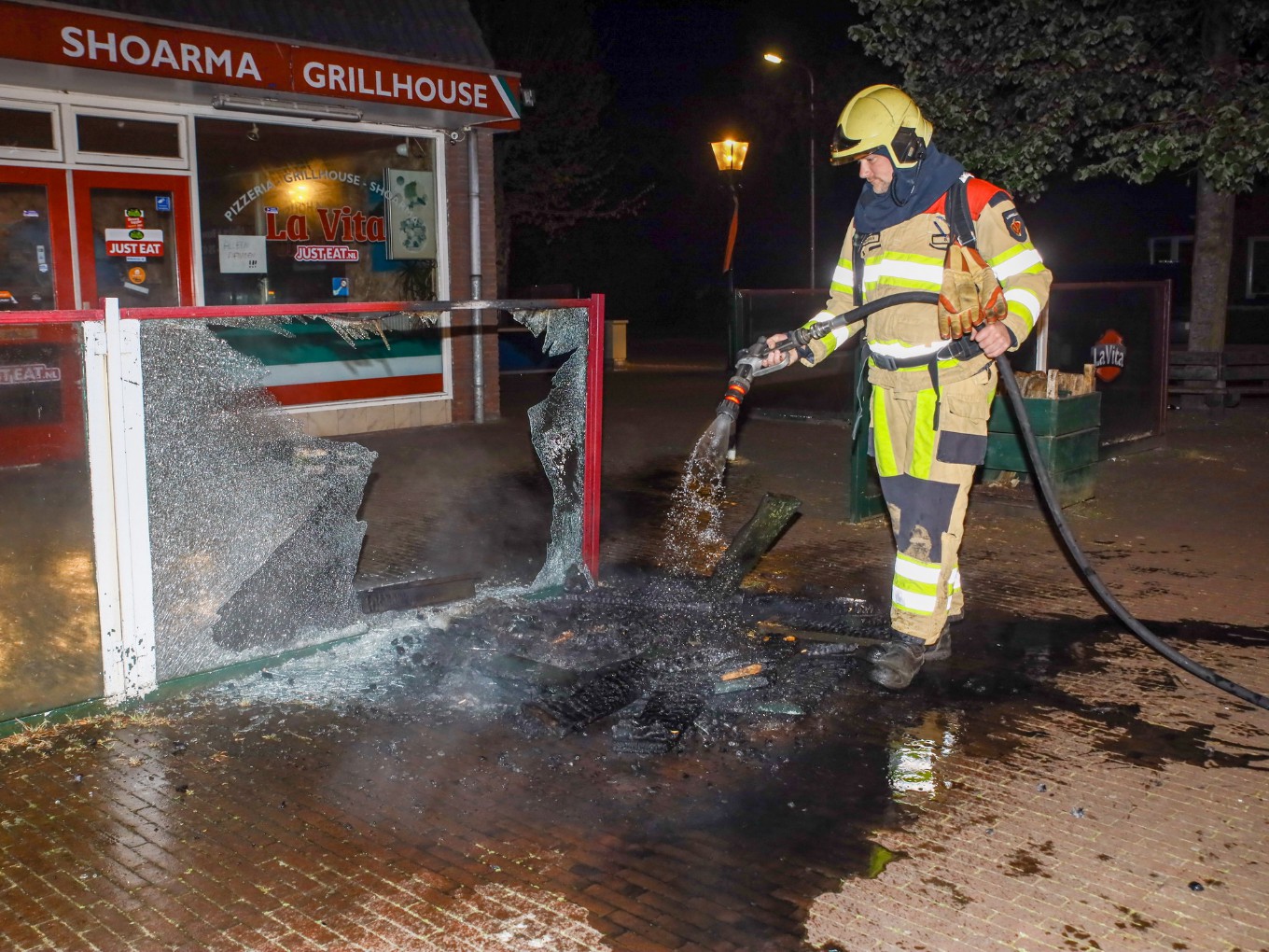 Nachtelijke brand burg. Backxlaan Nieuwleusen