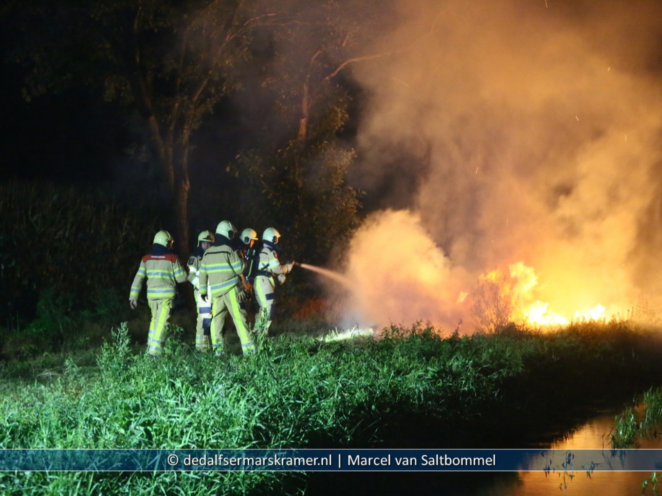 Brandweer Nieuwleusen uitgerukt voor afvalbrand