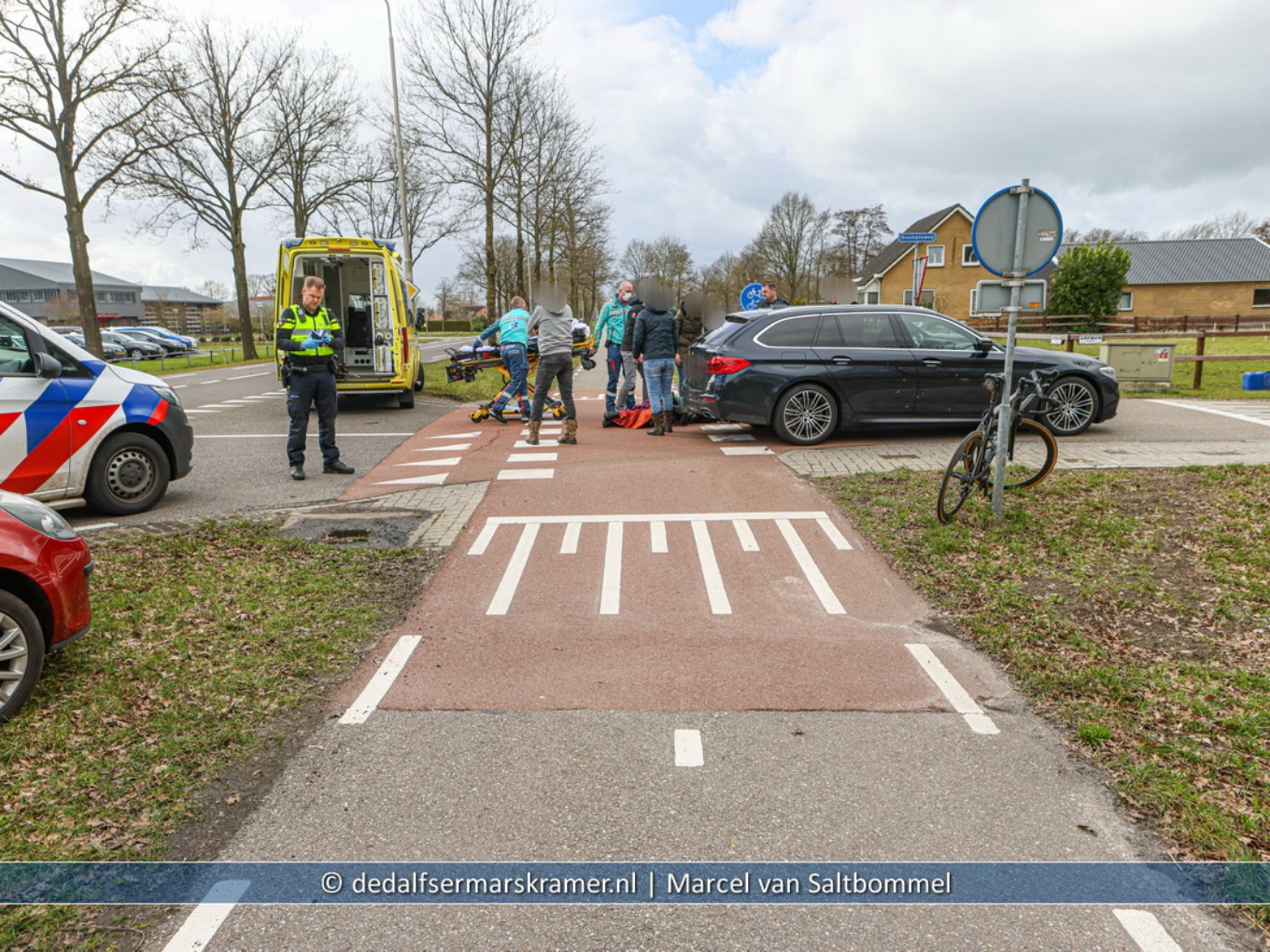 Aanrijding auto-wielrenner Westeinde-Bosmansweg