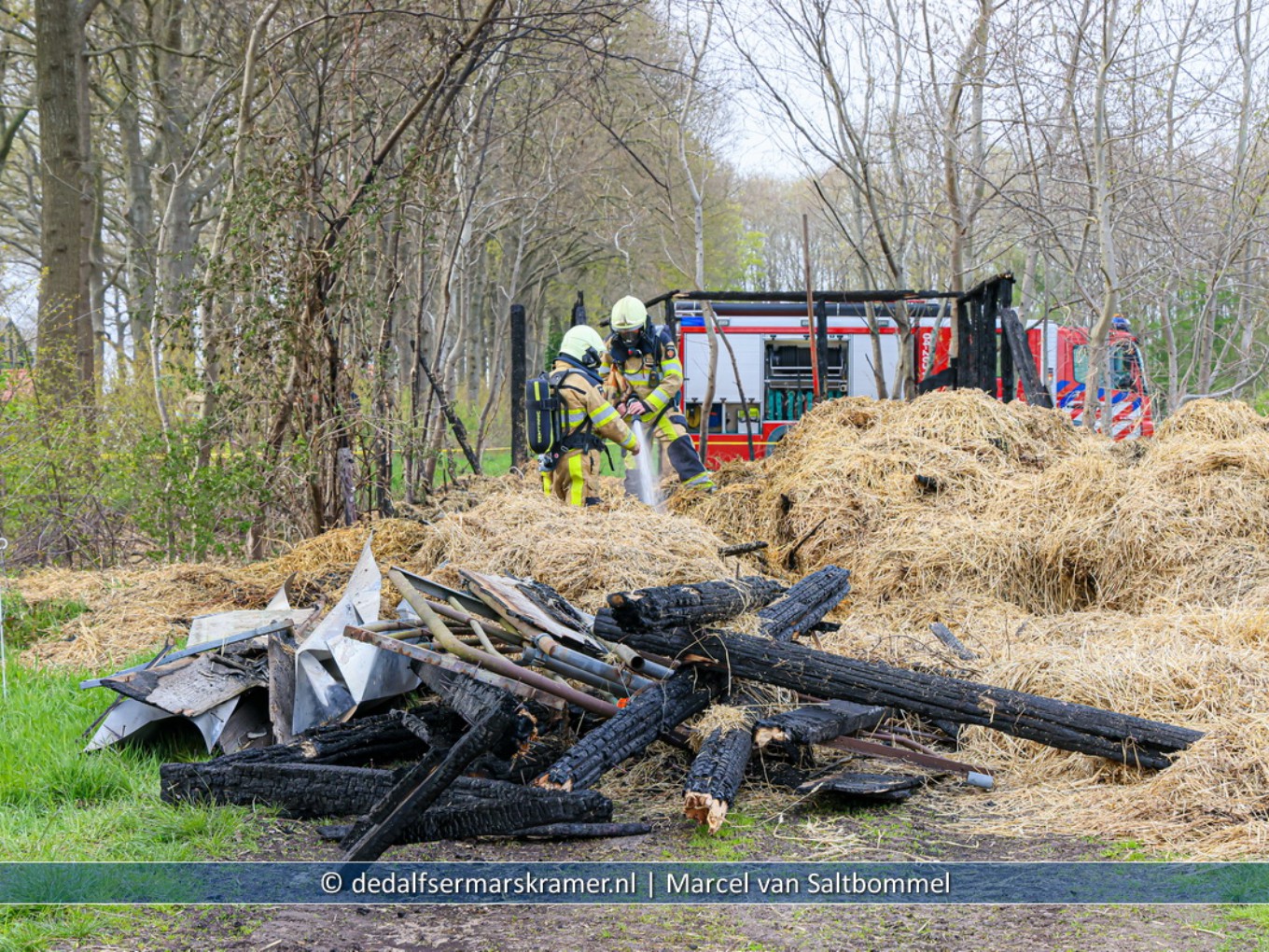 Brandweer moet nablussen bij hooischuur De Stouwe